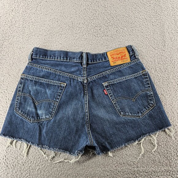 Levis 550‎ Shorts Womens 34 Blue Denim Relaxed Fit Cutoff Frayed Hem Casual - Picture 12 of 16